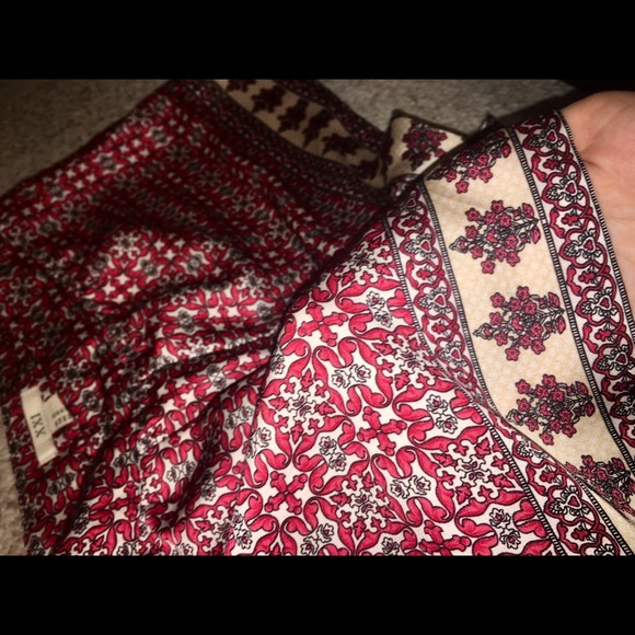 Patterned Silky Shorts - Picture 4 of 5